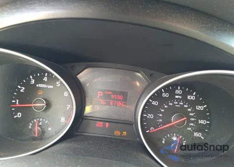 2015 Kia Sedona Lx из США, поврежденный, VIN KNDMB5C10F6044325